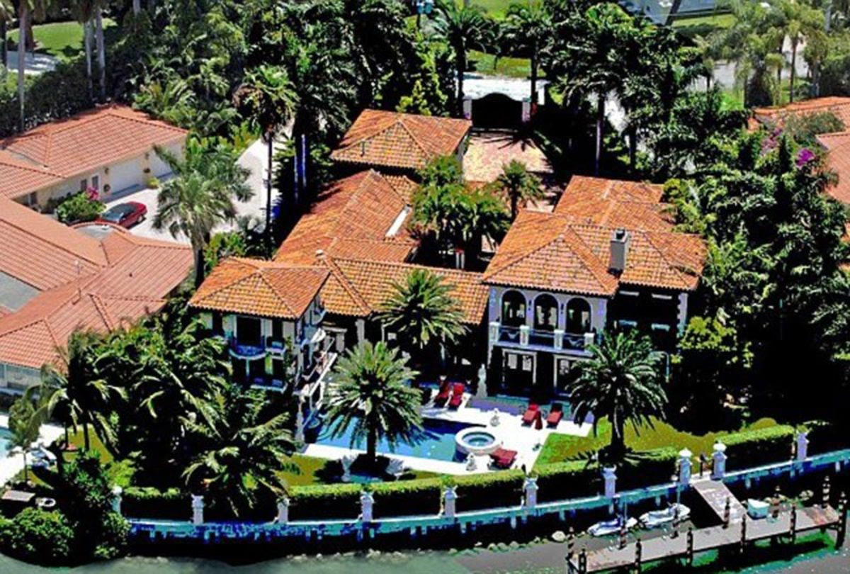 anna-kournikova-celebrity-house-gossip.jpg